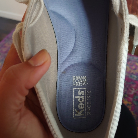 Brand new keds canvas sneakers, beige size 9W - Picture 4 of 6